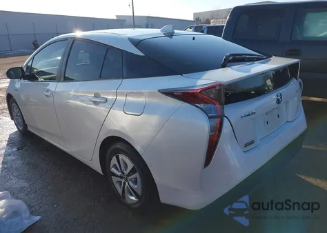 2018 Toyota Prius Four z USA, uszkodzony, nr VIN JTDKARFU5J3055323